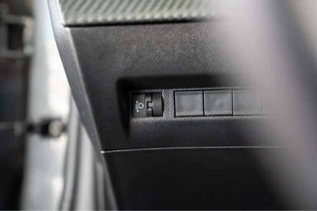 Peugeot 208 (2024) thumbnail 32