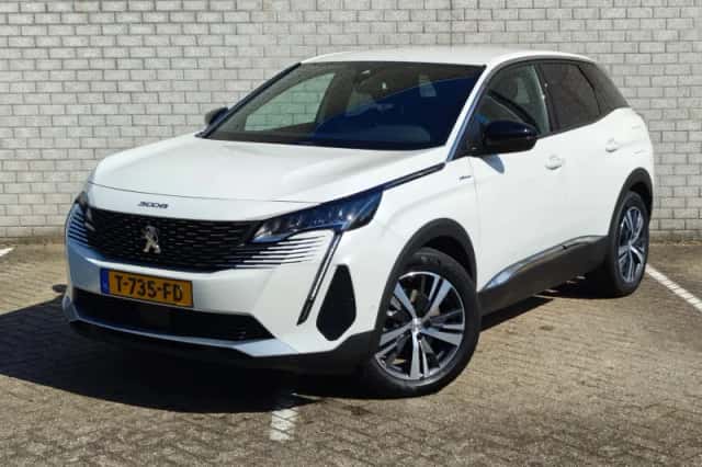 Peugeot 3008 (2023) thumbnail 1