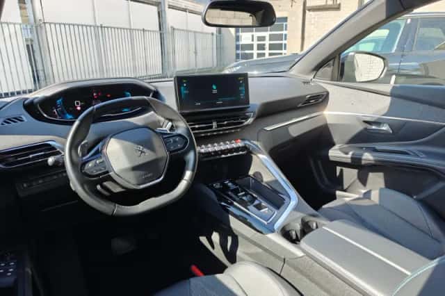 Peugeot 3008 (2023) thumbnail 16