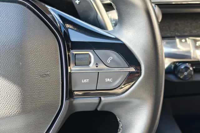 Peugeot 3008 (2023) thumbnail 19