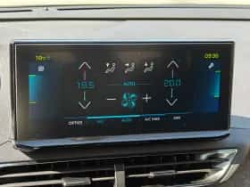 Peugeot 3008 (2023) thumbnail 27
