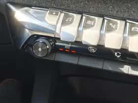 Peugeot 3008 (2023) thumbnail 31