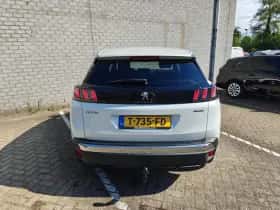 Peugeot 3008 (2023) thumbnail 10