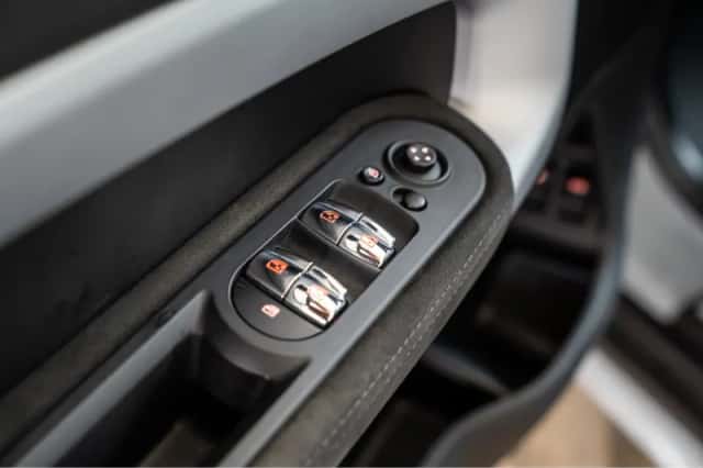 MINI Countryman (2023) thumbnail 9