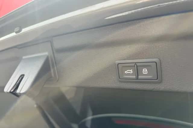Audi Q3 (2023) thumbnail 15