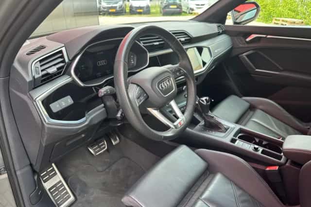 Audi Q3 (2023) thumbnail 24