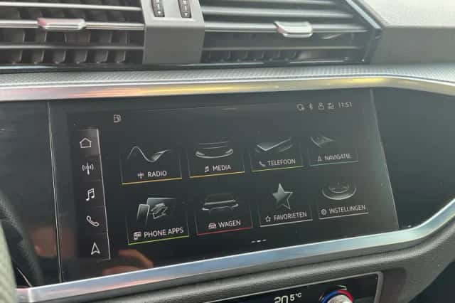 Audi Q3 (2023) thumbnail 30