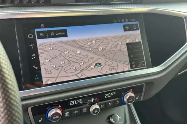 Audi Q3 (2023) thumbnail 37
