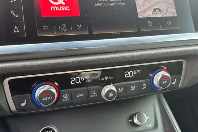 Audi Q3 (2023) thumbnail 45