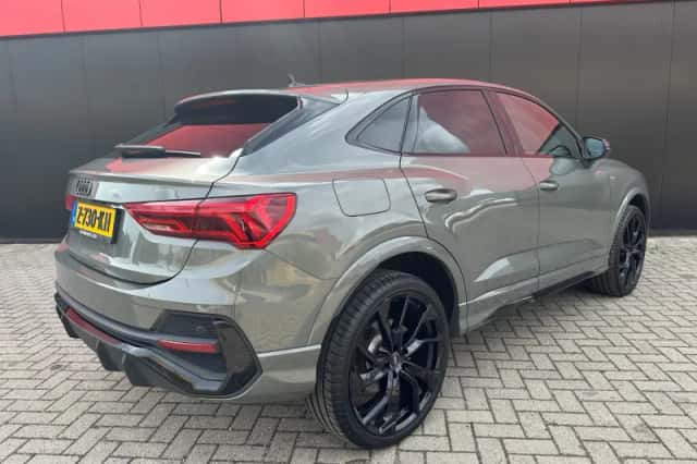 Audi Q3 (2023) thumbnail 9