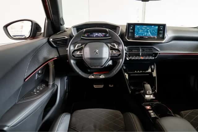 Peugeot 2008 (2022) thumbnail 12