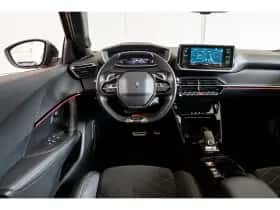 Peugeot 2008 (2022) thumbnail 12