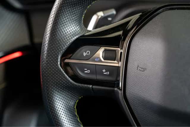 Peugeot 2008 (2022) thumbnail 14