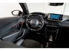 Peugeot 2008 (2022) thumbnail 3