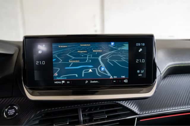 Peugeot 2008 (2022) thumbnail 21