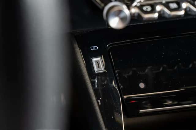 Peugeot 2008 (2022) thumbnail 25