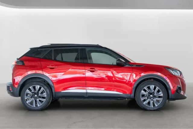 Peugeot 2008 (2022) thumbnail 5