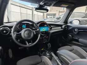 MINI Mini (2023) thumbnail 16