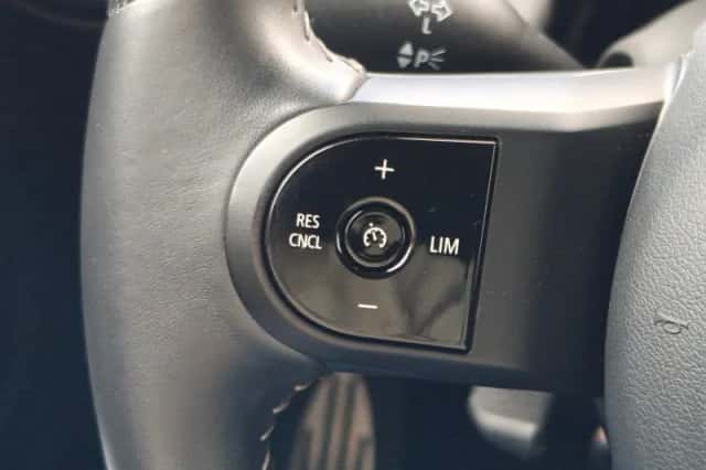 MINI Mini (2023) thumbnail 18