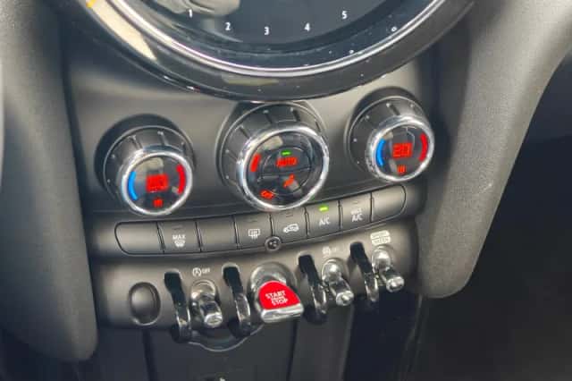 MINI Mini (2023) thumbnail 24