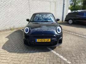 MINI Mini (2023) thumbnail 6