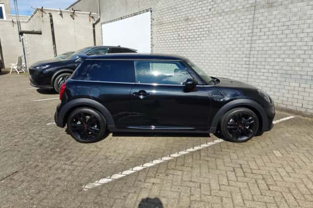 MINI Mini (2023) thumbnail 8