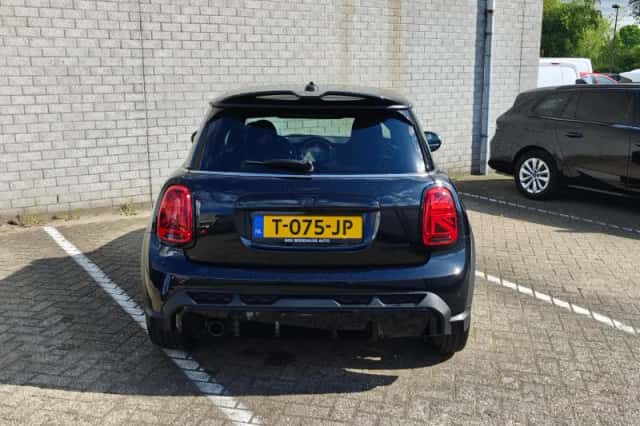 MINI Mini (2023) thumbnail 10