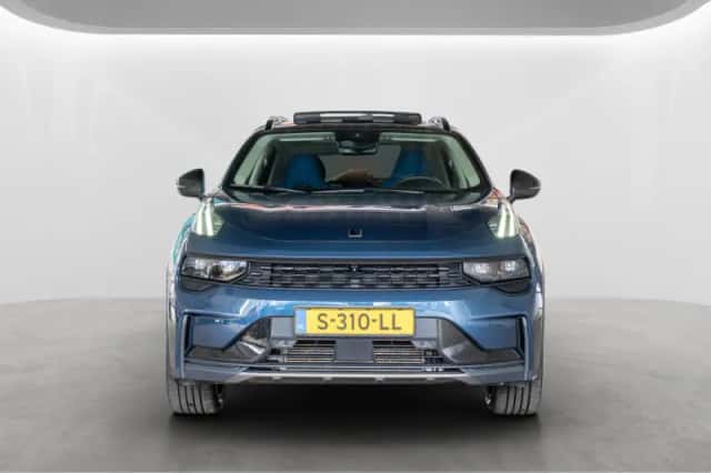 Lynk & Co 01 (2023) thumbnail 2