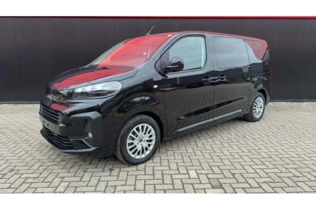 Peugeot E-Traveller (2024) thumbnail 2