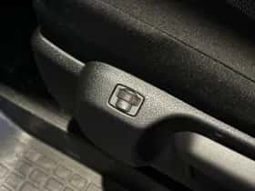 Peugeot E-Traveller (2024) thumbnail 4
