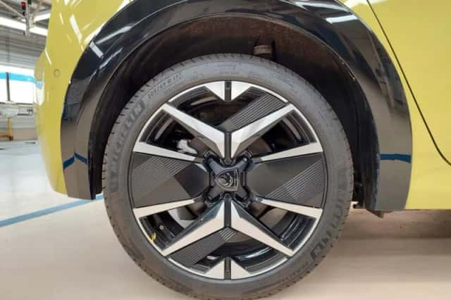 Peugeot e-208 (2025) thumbnail 10