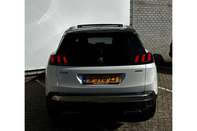 Peugeot 3008 (2020) thumbnail 11