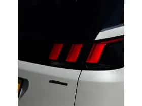 Peugeot 3008 (2020) thumbnail 12
