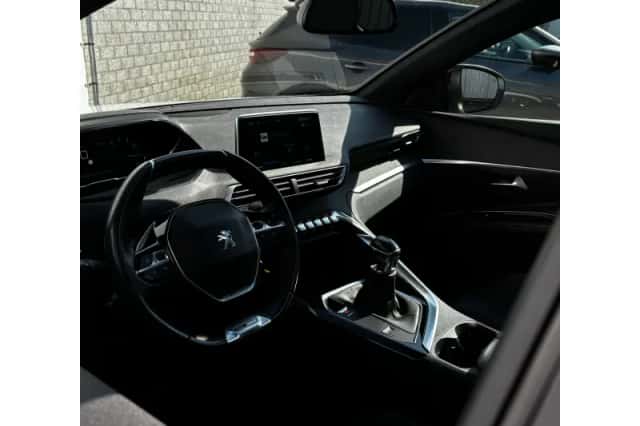 Peugeot 3008 (2020) thumbnail 14