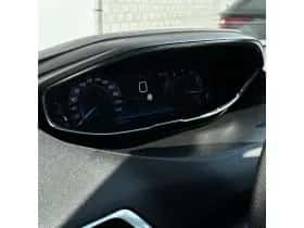 Peugeot 3008 (2020) thumbnail 15