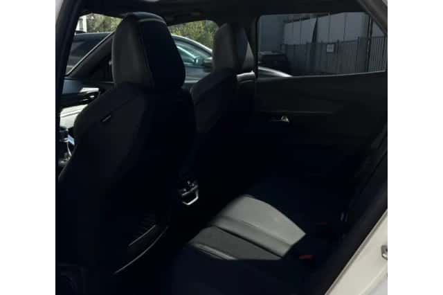 Peugeot 3008 (2020) thumbnail 18