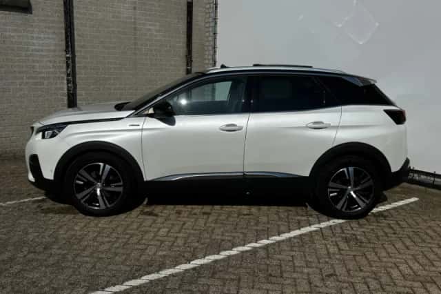 Peugeot 3008 (2020) thumbnail 4