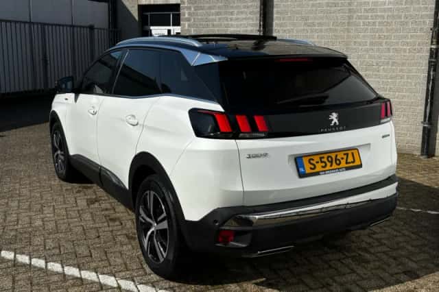 Peugeot 3008 (2020) thumbnail 5