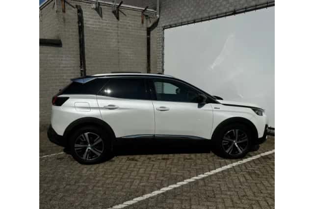 Peugeot 3008 (2020) thumbnail 8