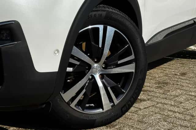 Peugeot 3008 (2020) thumbnail 10