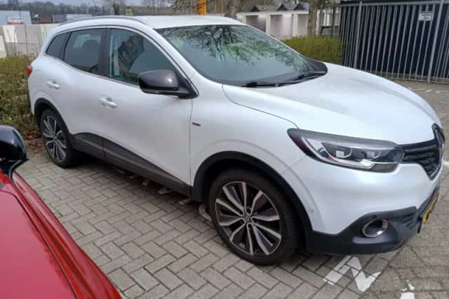 Renault Kadjar (2016) thumbnail 2