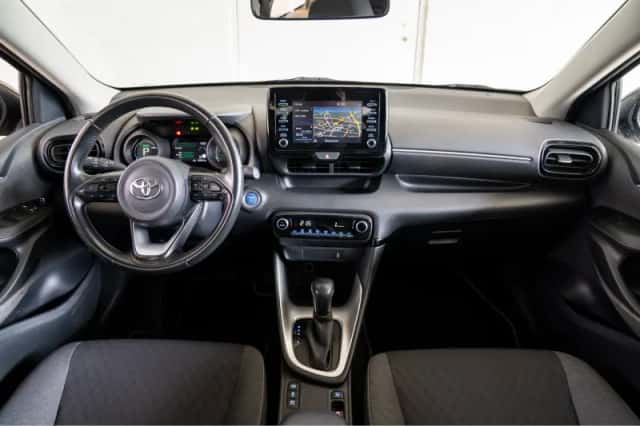 Toyota Yaris (2020) thumbnail 12