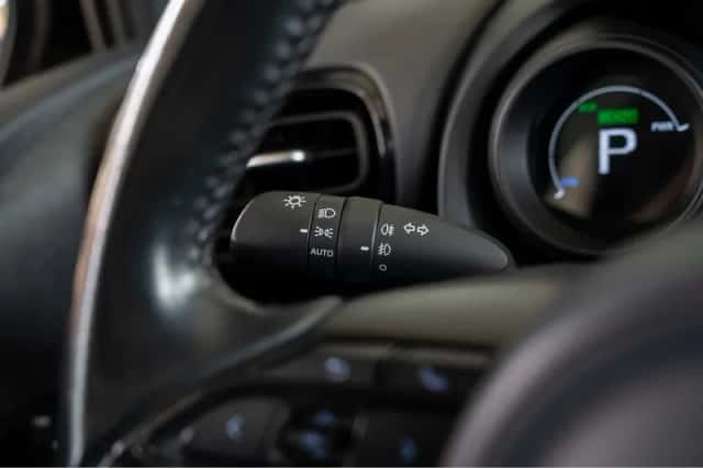 Toyota Yaris (2020) thumbnail 16