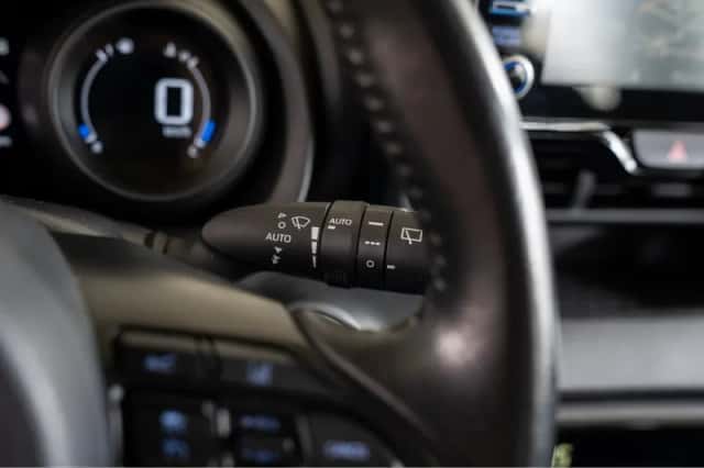 Toyota Yaris (2020) thumbnail 17