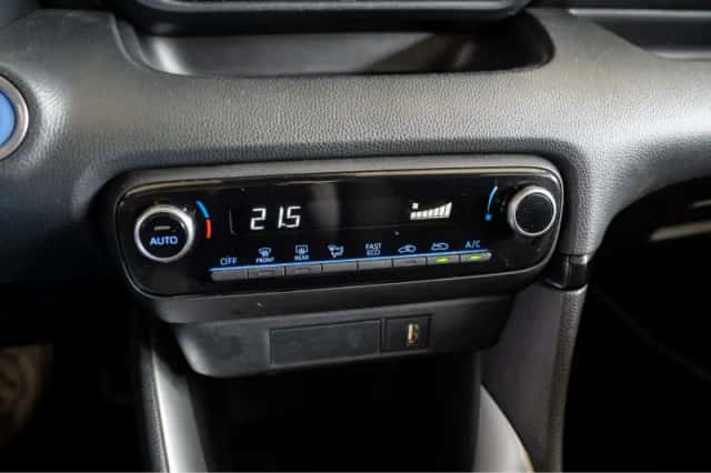Toyota Yaris (2020) thumbnail 26