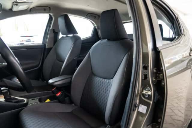 Toyota Yaris (2020) thumbnail 4