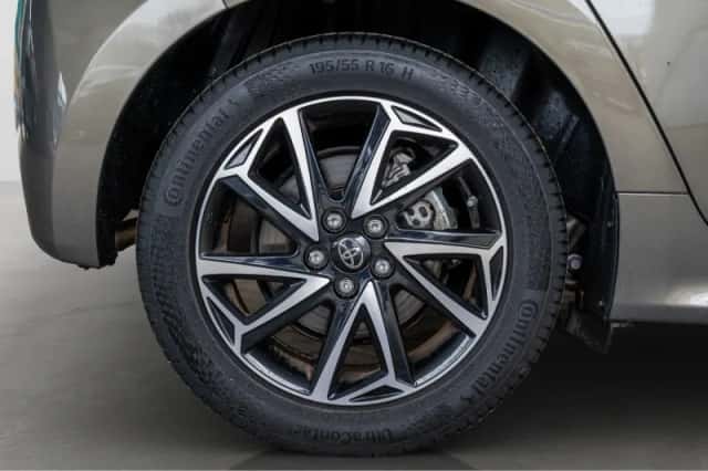 Toyota Yaris (2020) thumbnail 33