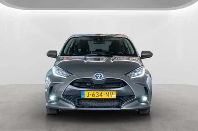 Toyota Yaris (2020) thumbnail 5