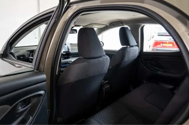 Toyota Yaris (2020) thumbnail 8