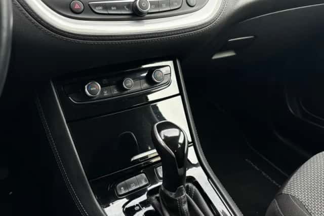 Opel Grandland X (2019) thumbnail 15